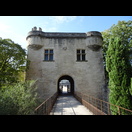 Das Tor am Zugang zur Pont Saint-Bénézet/Pont d’Avignon